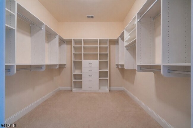 Building Photo - 47 Schindler Ct