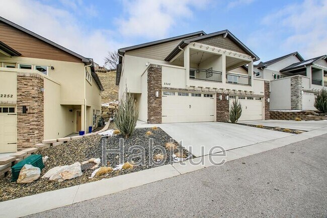 Building Photo - 2248 W Hill Terrace Ln