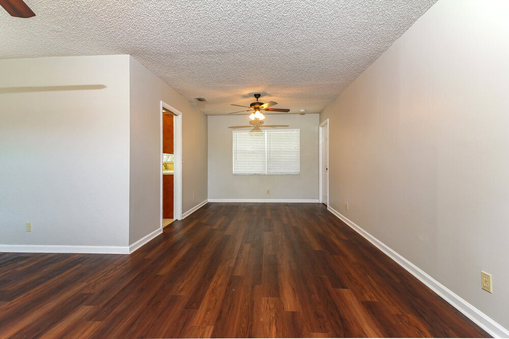 Building Photo - 138 Dove Cir