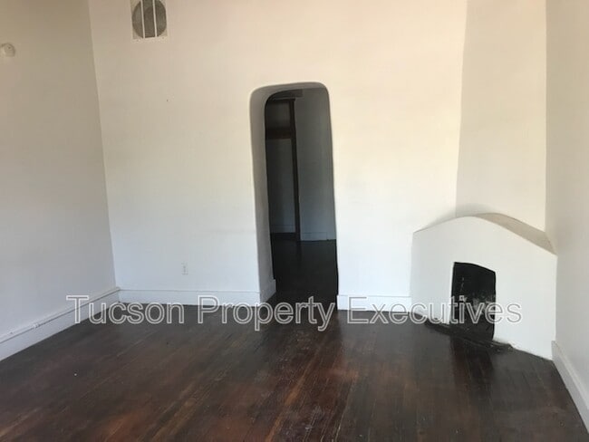 Building Photo - 841 S 8th Ave