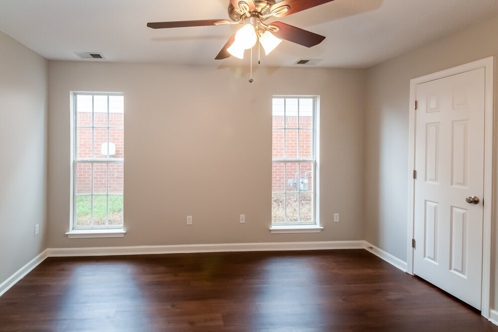 Building Photo - 5456 Pollard Dr