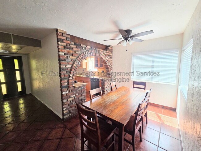 Building Photo - 4137 Layman Ave