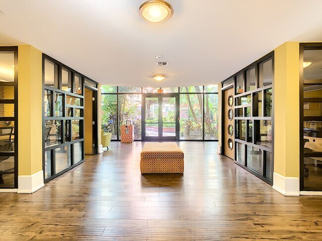Building Photo - North Quarter of Downtown Orlando, convenient to Ivanhoe District
