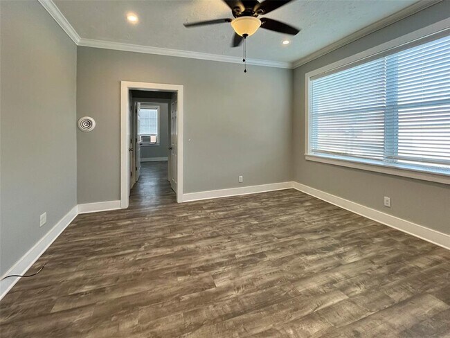 Building Photo - 408 Armada Rd