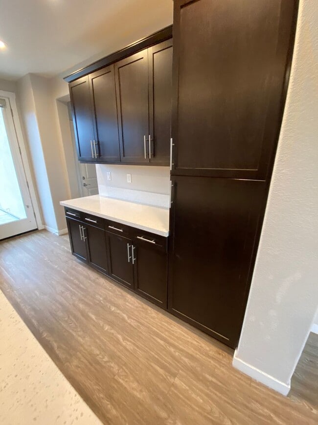Building Photo - 3–4 Bedroom Solar Home in Rocklin – Office + Loft | Available Now