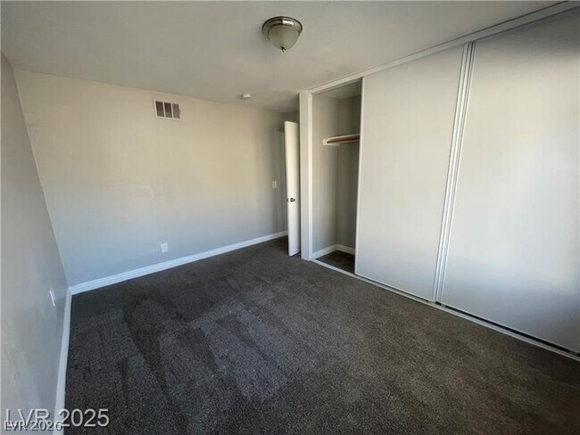 Building Photo - 2265 Heavenly View Dr