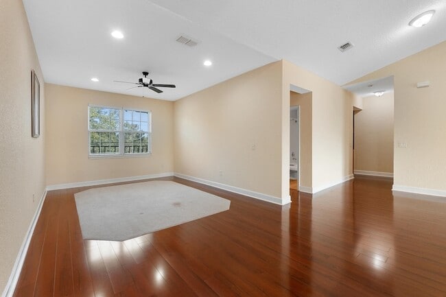 Building Photo - 136 Casa Bella Ln