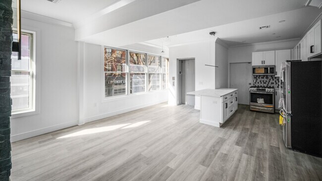 living space - 5 Washington St