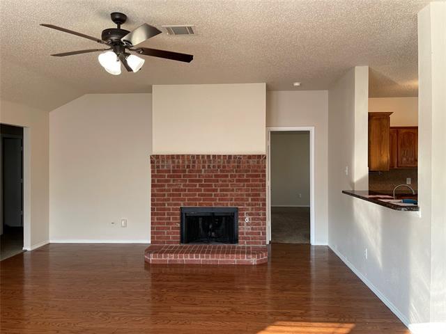 Building Photo - 9801 Nixon Dr