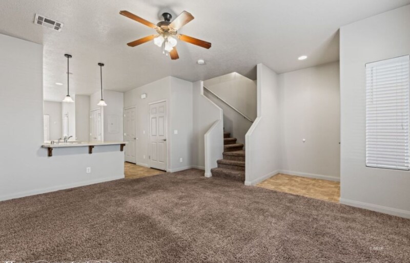 Building Photo - 767 Moss Dr