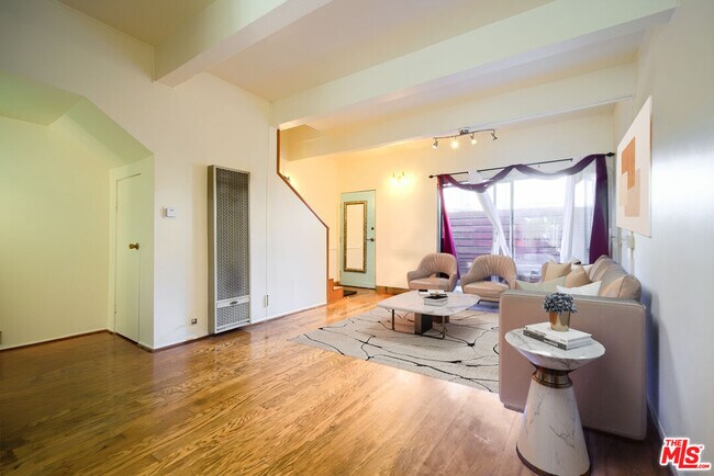 Building Photo - 4575 Inglewood Blvd