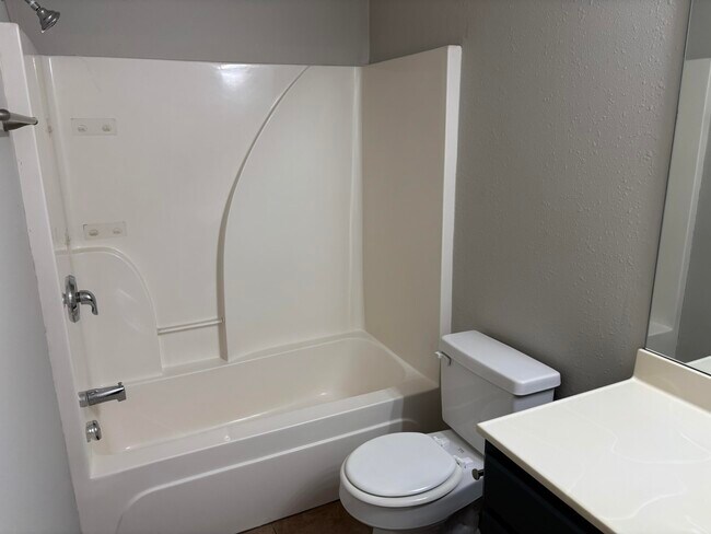 Building Photo - 4012 Snowy Owl Dr