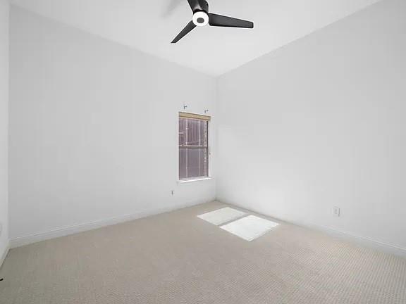 Building Photo - 679 Burr Oak Dr