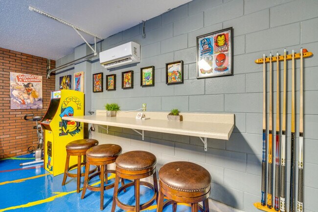 Building Photo - 407 Samuel St