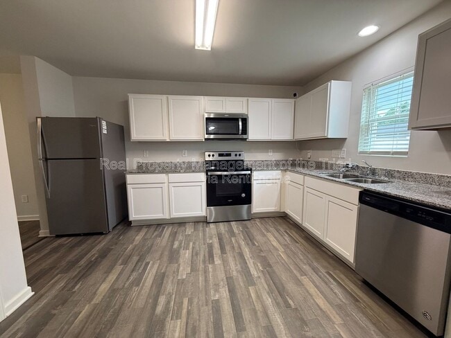 Building Photo - 3811 Bellingham Ct