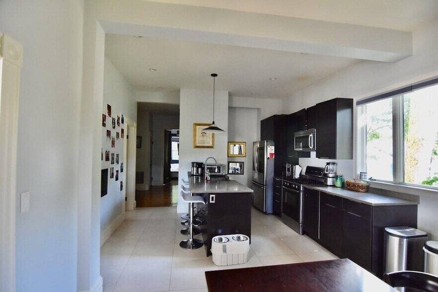 Building Photo - 201 Savin Hill Ave
