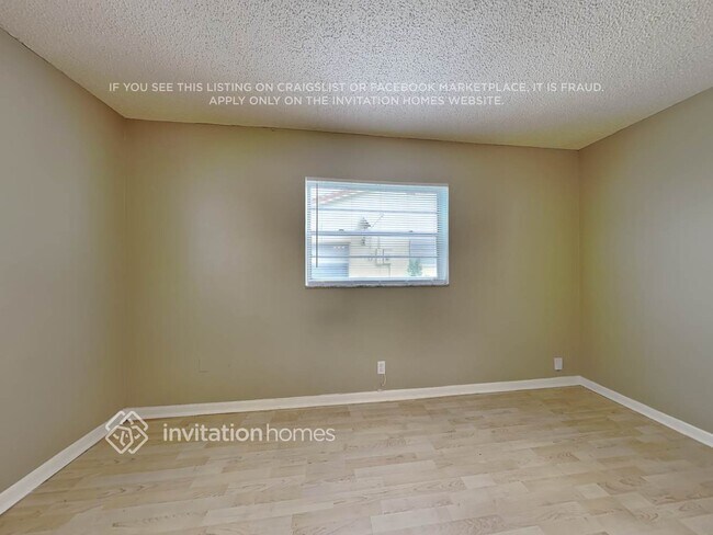 Building Photo - 9019 SW 9th St