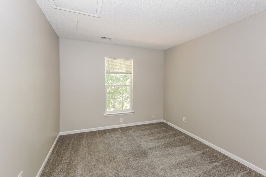 Building Photo - 3126 Mallard Forest Dr