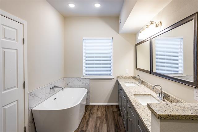 Building Photo - 4522 Reiger Ave