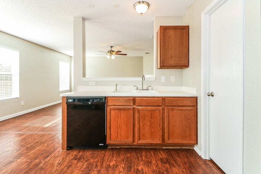 Building Photo - 2036 Navada Way