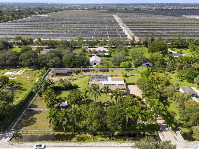 Building Photo - 7447 NW 82nd Terrace