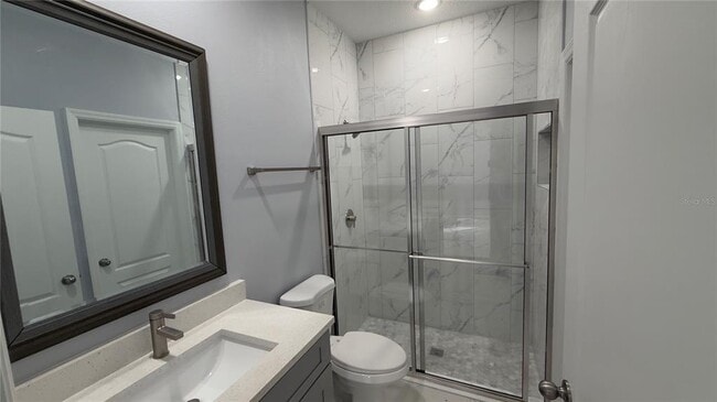 Building Photo - 708 S Thacker Ave