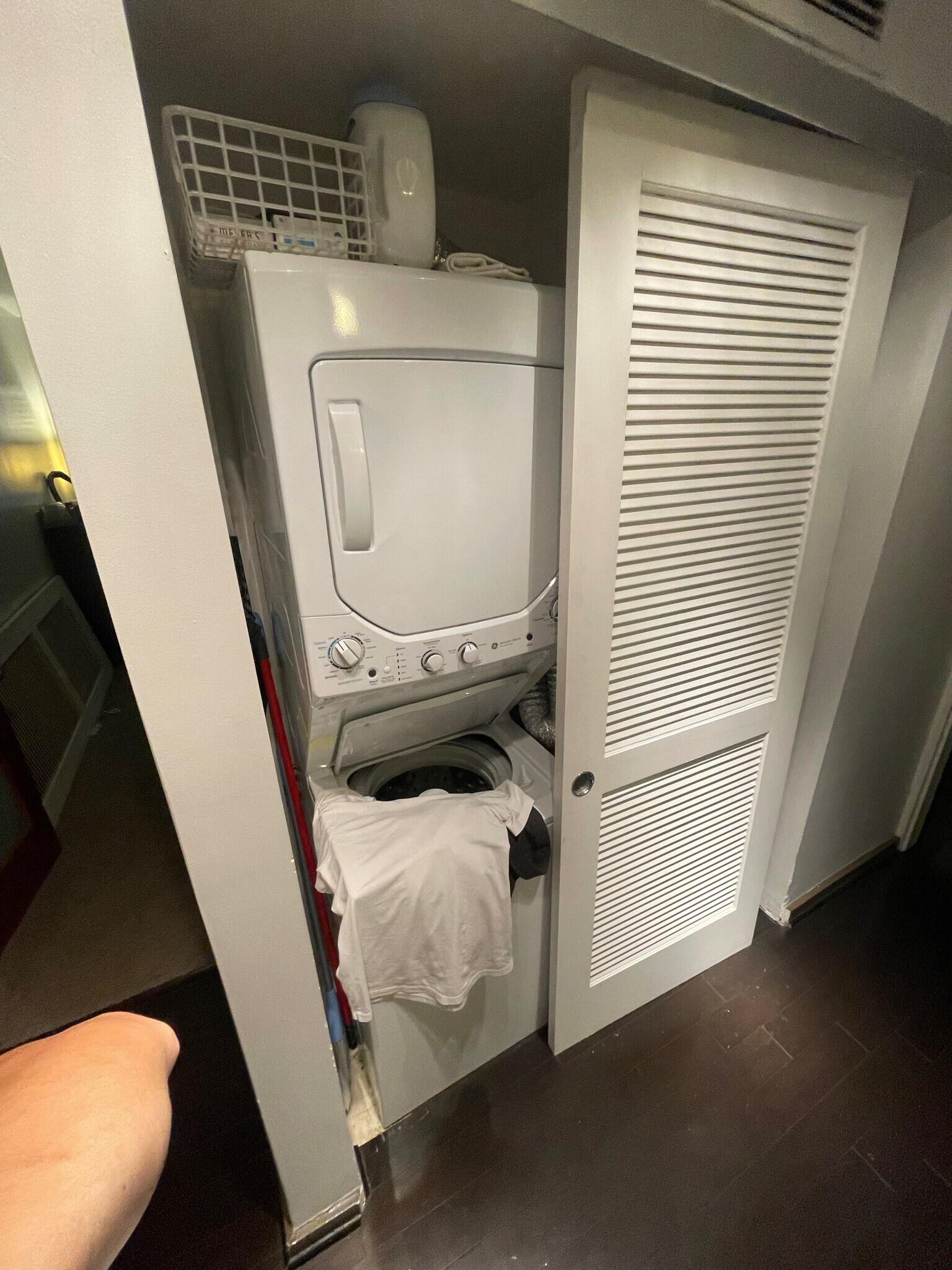 Building Photo - 330 S Barrington Ave