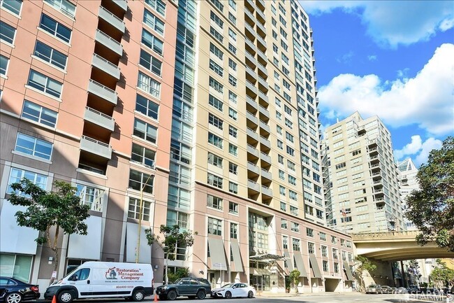 Building Photo - 400 Beale St