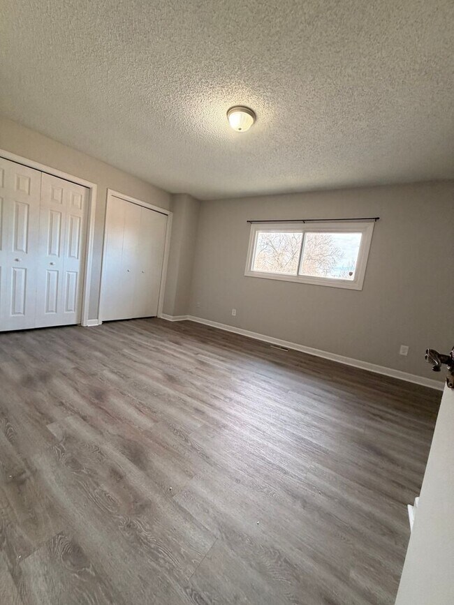 Building Photo - 219 N Race St