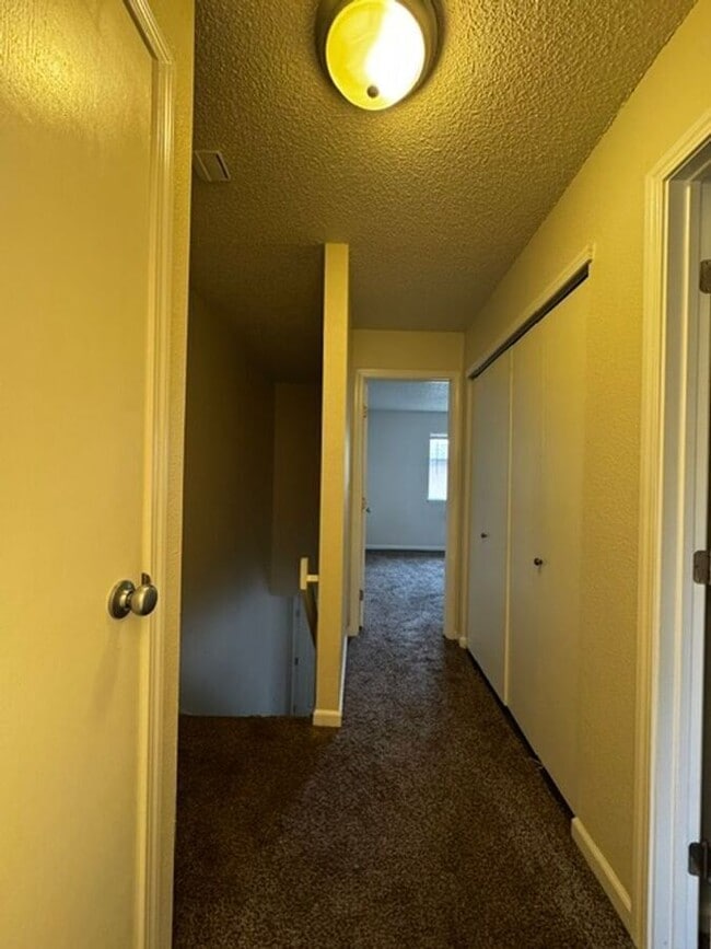 Building Photo - 3014 Starlight Cir