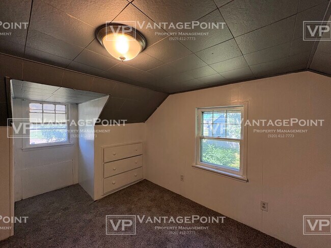 Building Photo - 2224 Ullmer Ct