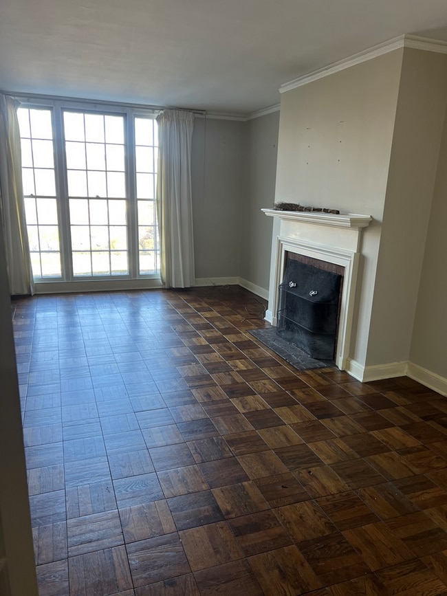 Building Photo - 146 High Rd