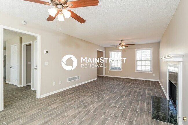 Building Photo - 3 Bedroom Pet-Friendly Home in AUSTELL, GA with Main Street Renewal