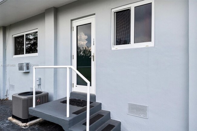 Building Photo - 600 Layne Blvd