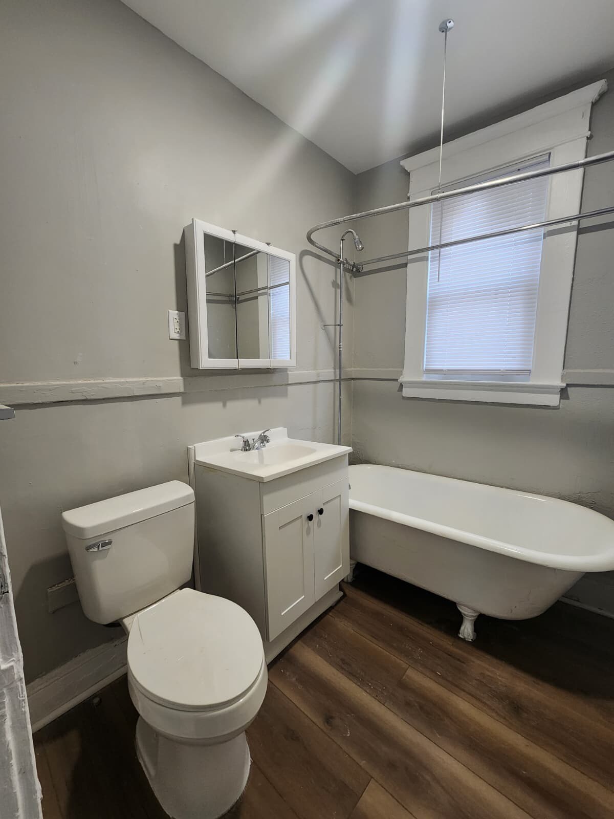 Building Photo - 121 Greenwood St