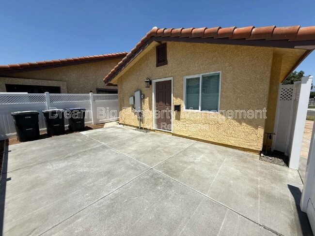 Primary Photo - 3556 Harrison St