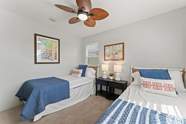 Building Photo - Resort Living | Water Sports | Golf | Mode...