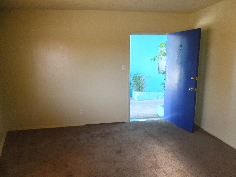 Building Photo - 5230 Long Beach Blvd