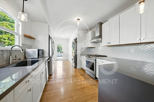 Building Photo - 4212 Arroyuelo Ave