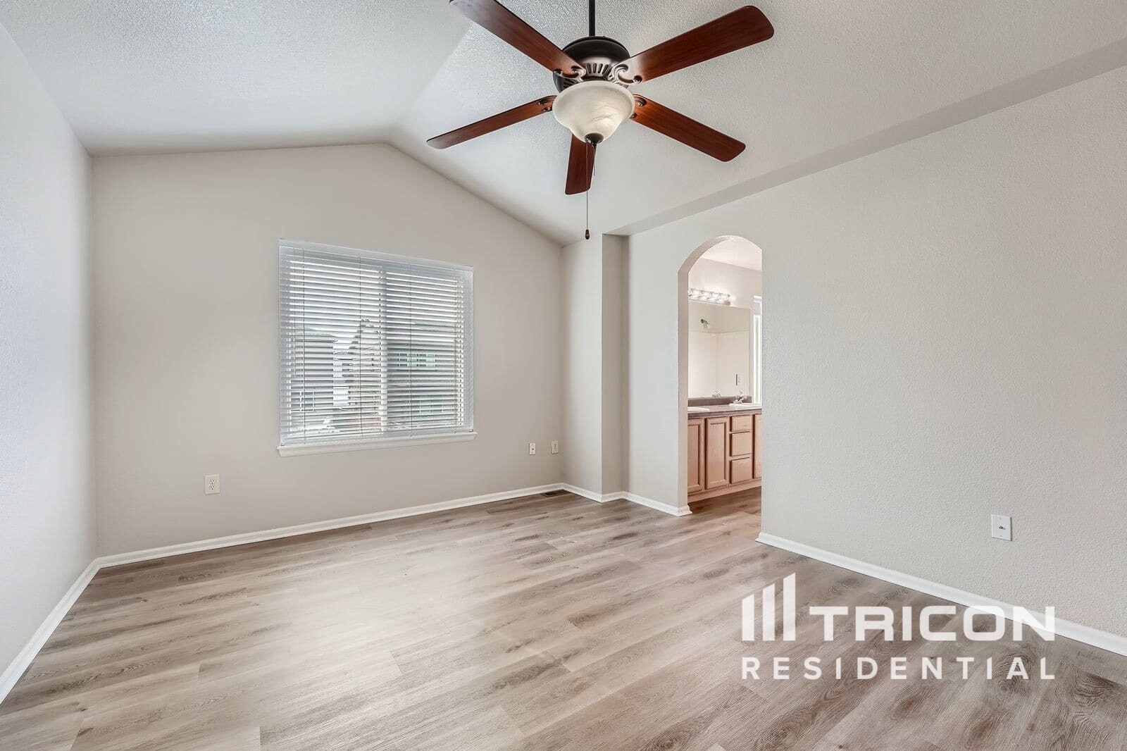 Building Photo - 16179 Peregrine Dr