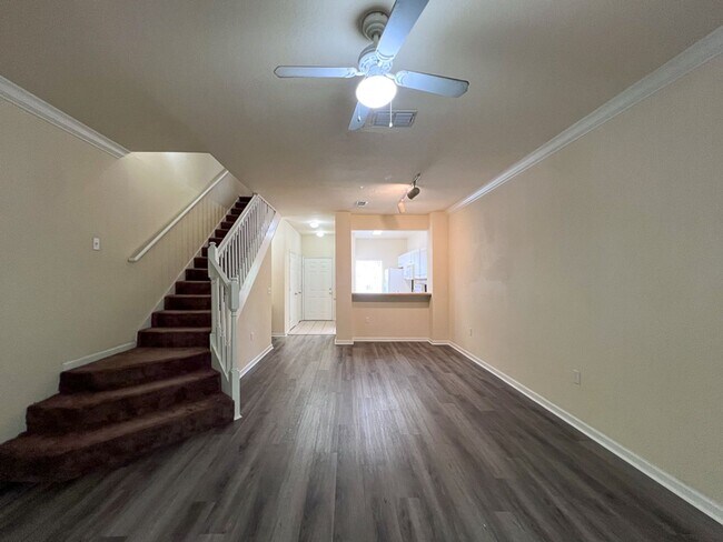 Building Photo - 2/2.5 Town Home in Magnolia Place Available NOW! *Approved Application*