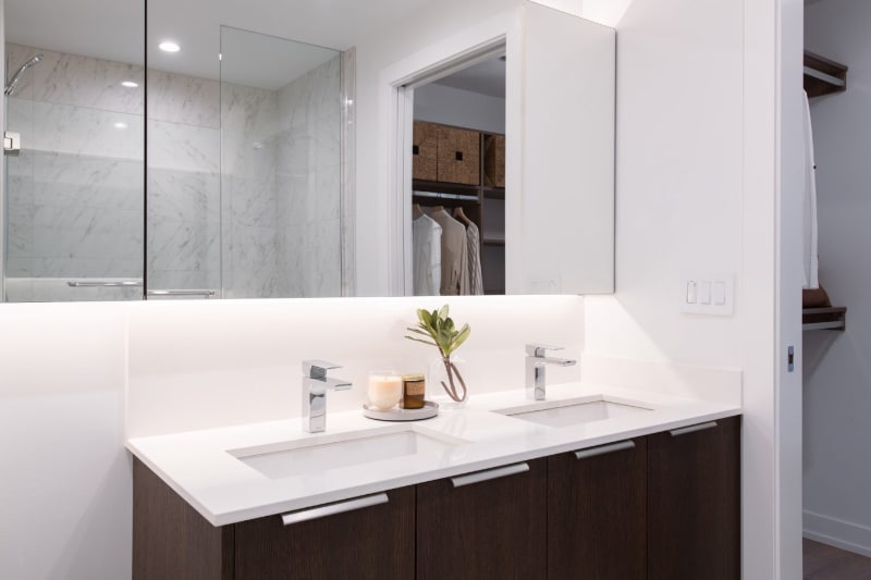 Building Photo - 200 W Hill St