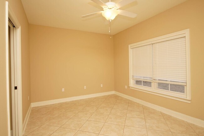 Building Photo - Swift Creek