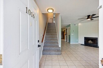 Building Photo - 1016 Monticello Dr