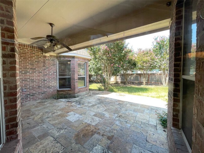 Building Photo - 2605 Tumbling River Dr
