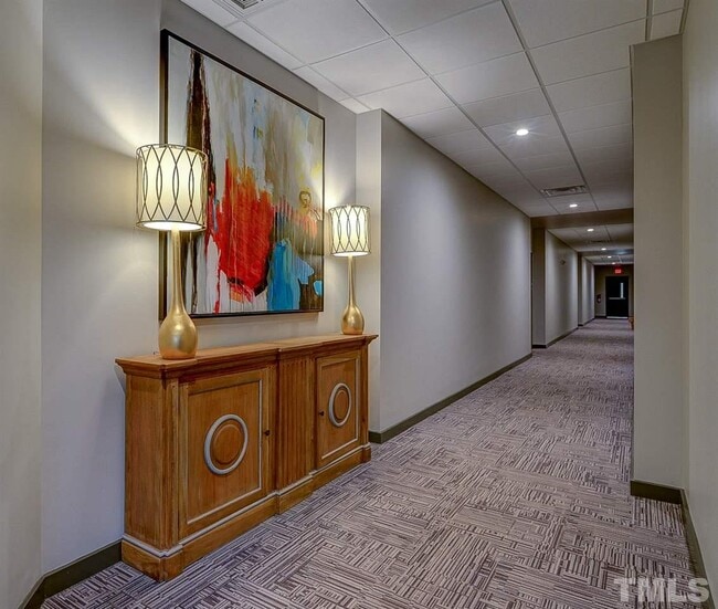 Building Photo - 1000 Brookside Dr