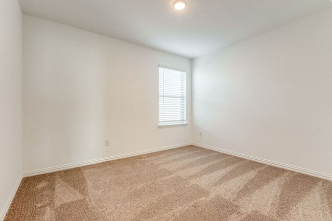 Building Photo - 1501 Ross Ave