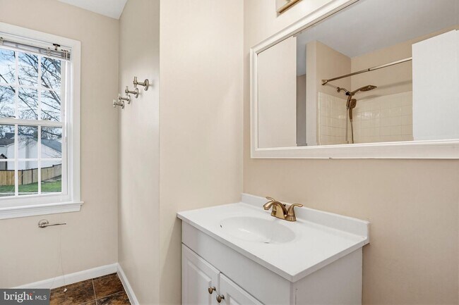 Building Photo - 15123 Philip Lee Rd