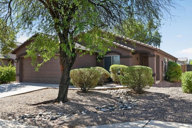 Building Photo - 13737 W Peck Dr