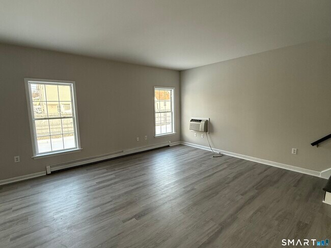 Building Photo - 40 Marlin Dr